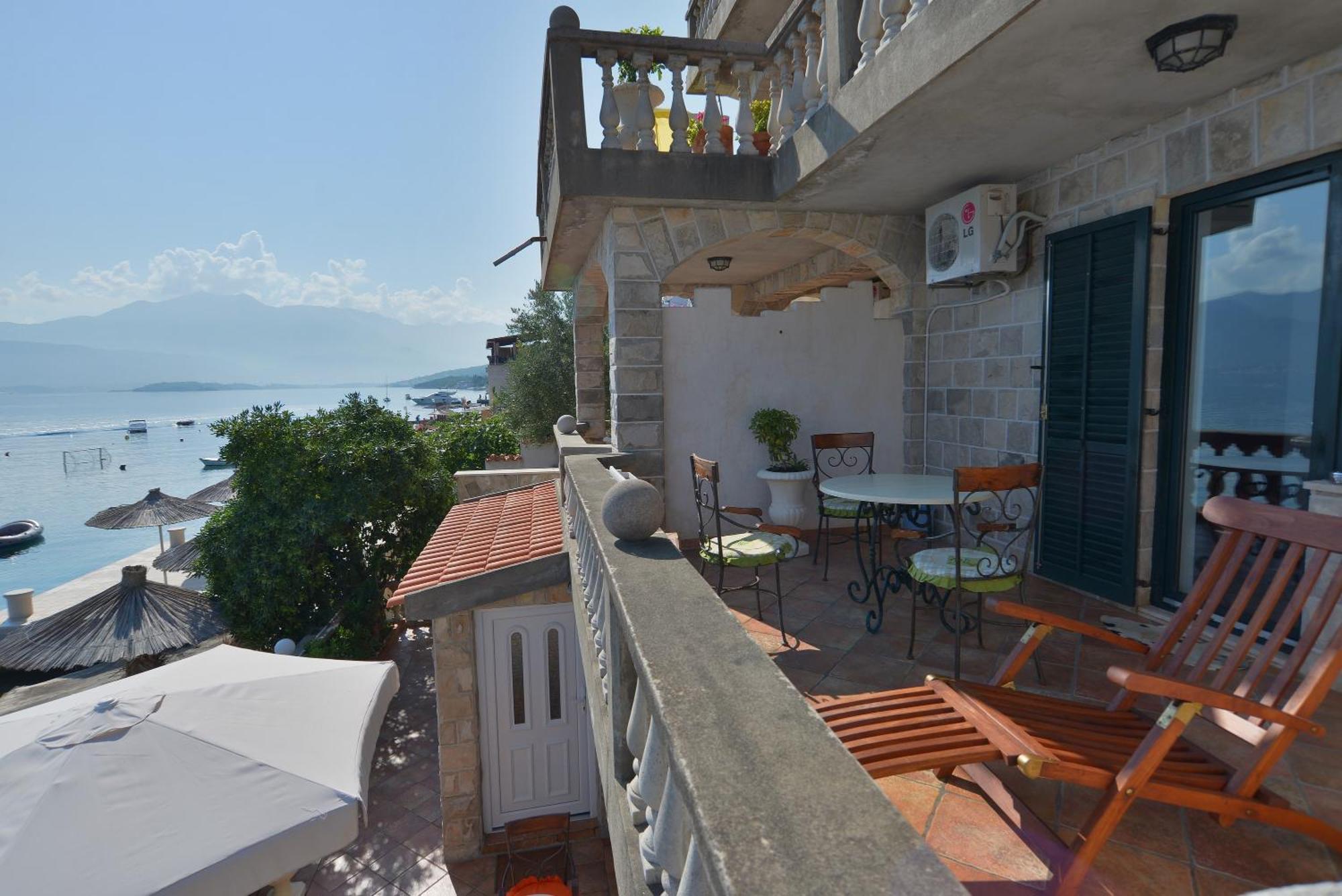Apartments Palace Mira Mare Тиват Номер фото