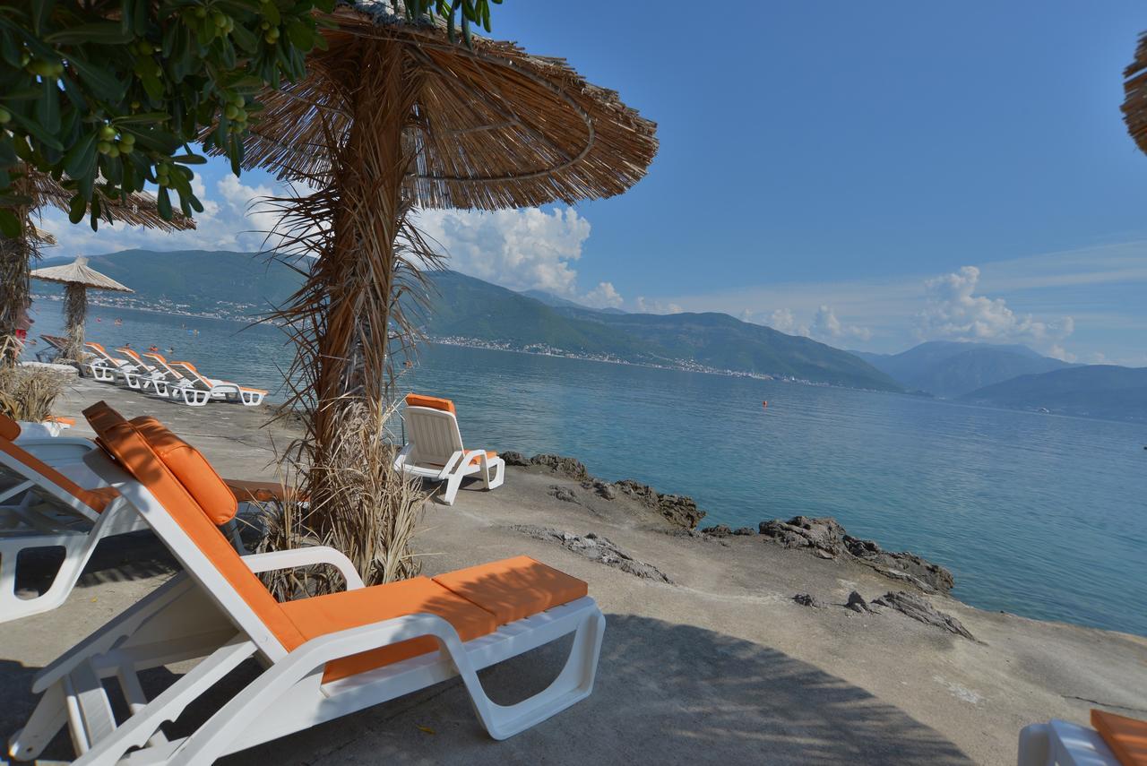 Apartments Palace Mira Mare Тиват Экстерьер фото